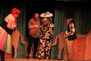 Wild West Act 1 (40)